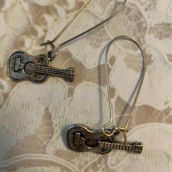 Guitar earrings - Picture 3 of 8